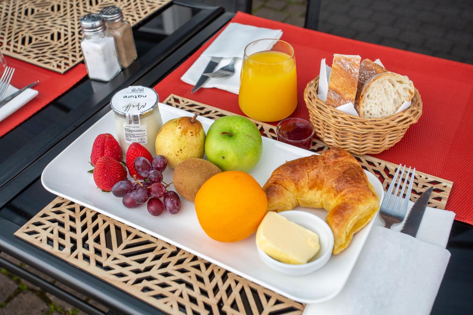 L'Abbatiale Otel Corbie Dış mekan fotoğraf